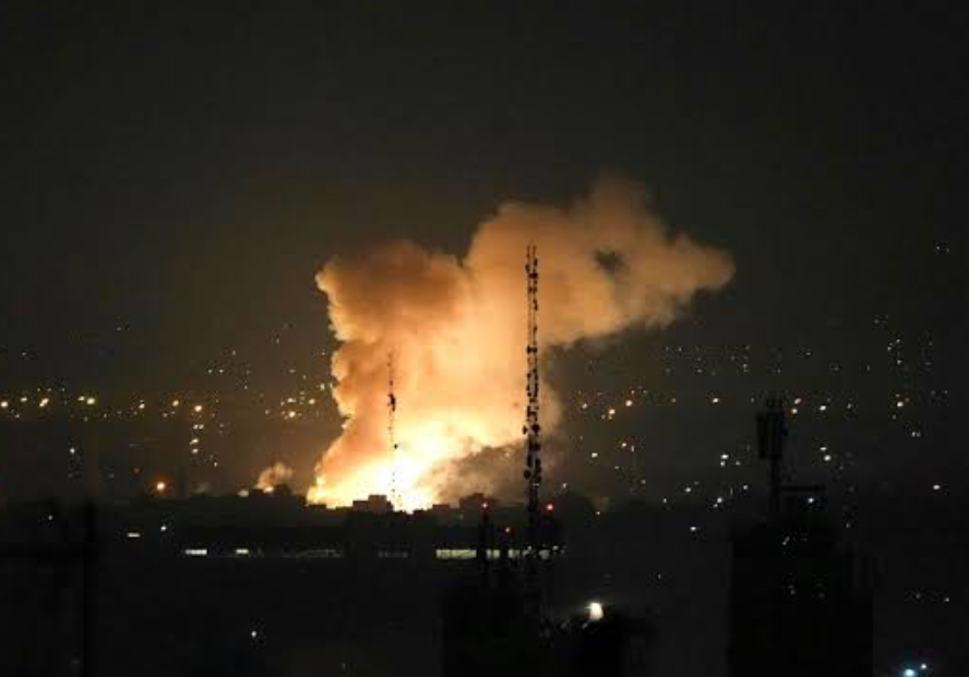 イスラエルとイランの軍事衝突:核能力破壊と体制崩壊の意図